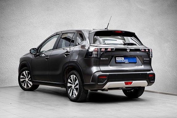 Suzuki SX4 S-Cross 5 of 5