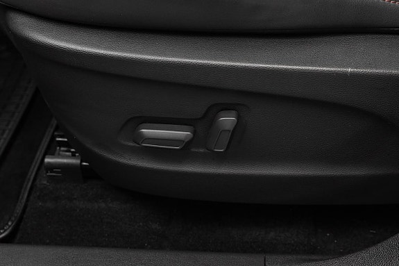Maxus Euniq 6 15 of 28