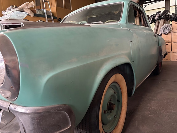 Studebaker Commander 4 of 14