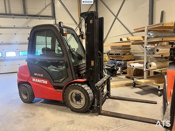 Manitou M135D Truck – 2400 timer! 3 of 5