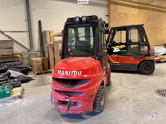 Manitou M135D Truck – 2400 timer! 5 of 5