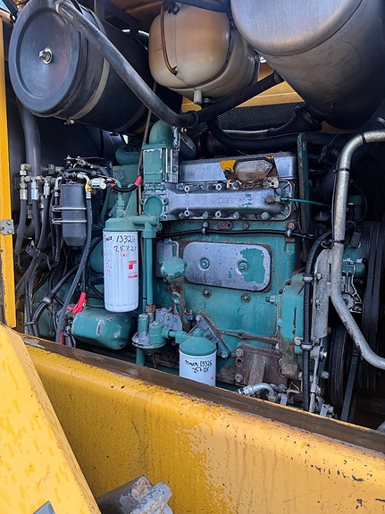 Volvo L120B 4 of 5