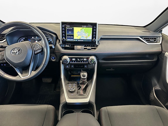 Toyota RAV4 Plug-in Hybrid 10 of 30