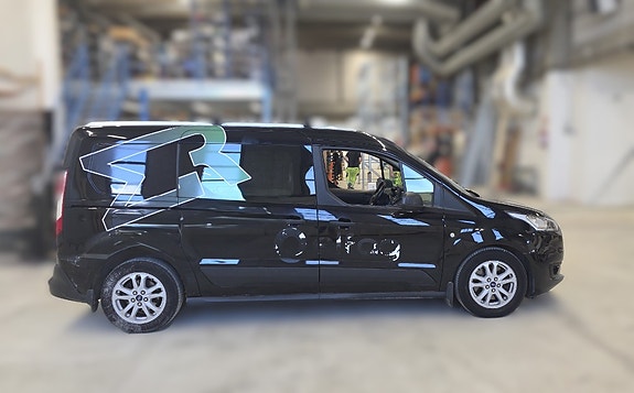 Ford Transit Connect 5 of 5