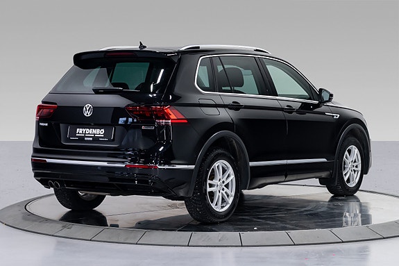 Volkswagen Tiguan 5 of 5