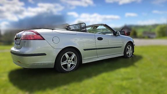 Saab 9-3 4 of 5
