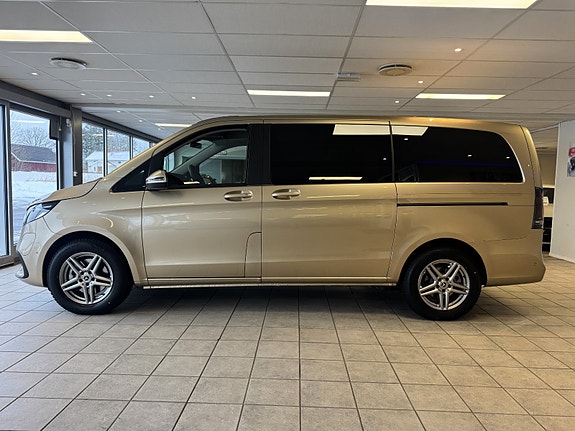 Mercedes-Benz EQV300 22 of 30
