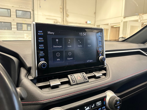 Toyota RAV4 Plug-in Hybrid 30 of 30