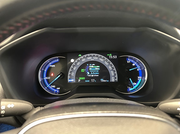 Toyota RAV4 Plug-in Hybrid 25 of 30