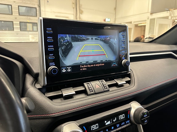 Toyota RAV4 Plug-in Hybrid 28 of 30