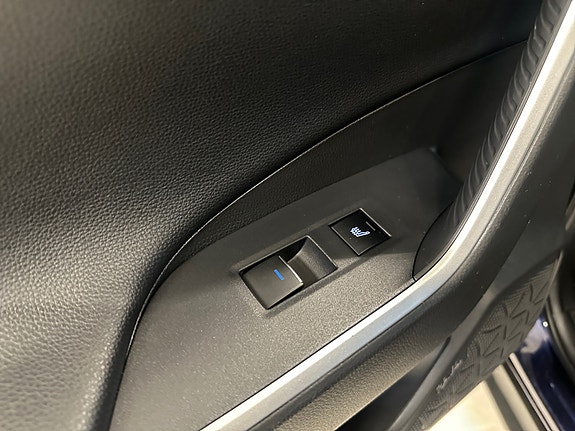 Toyota RAV4 Plug-in Hybrid 20 of 30