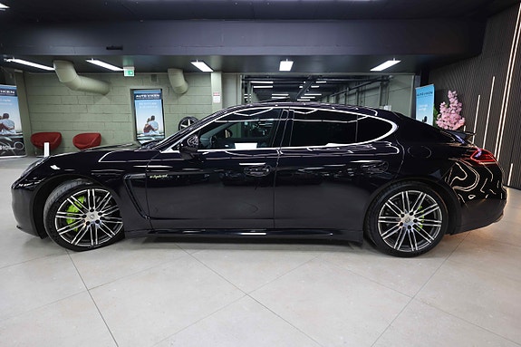 Porsche Panamera 5 of 5