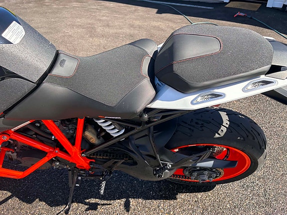 KTM 1290 Super Duke GT 2 of 16