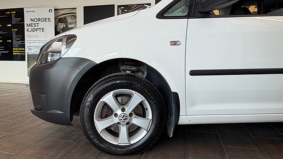 Volkswagen Caddy Maxi 11 of 30