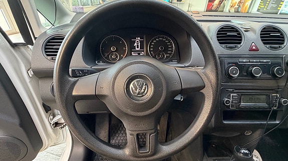 Volkswagen Caddy Maxi 23 of 30