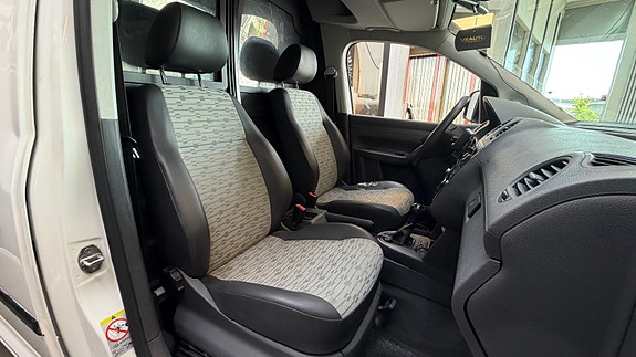 Volkswagen Caddy Maxi 15 of 30