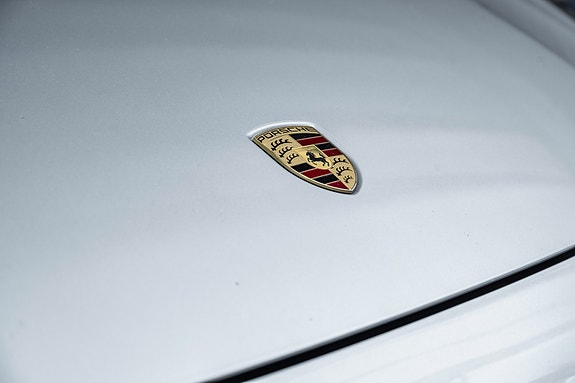 Porsche Cayenne 5 of 5