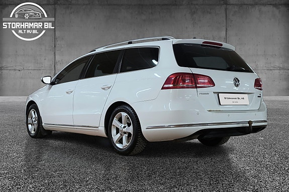 Volkswagen Passat 3 of 5