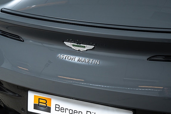 Aston Martin DB11 8 of 27