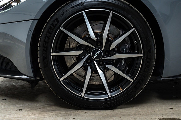 Aston Martin DB11 5 of 27