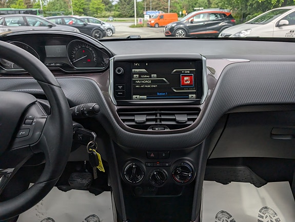 Peugeot 2008 11 of 27