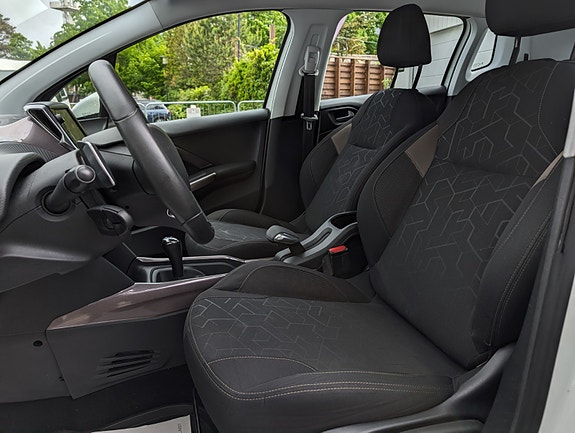 Peugeot 2008 14 of 27