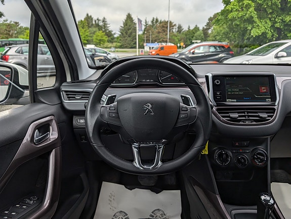 Peugeot 2008 10 of 27