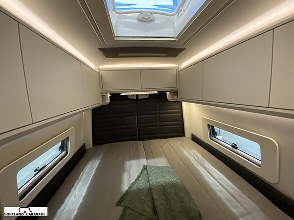 KABE TM Van V690 24 of 30