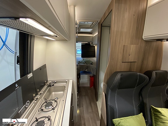 KABE TM Van V690 15 of 30