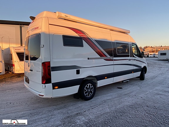 KABE TM Van V690 3 of 30