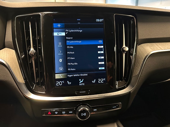 Volvo V60 Cross Country 25 of 28
