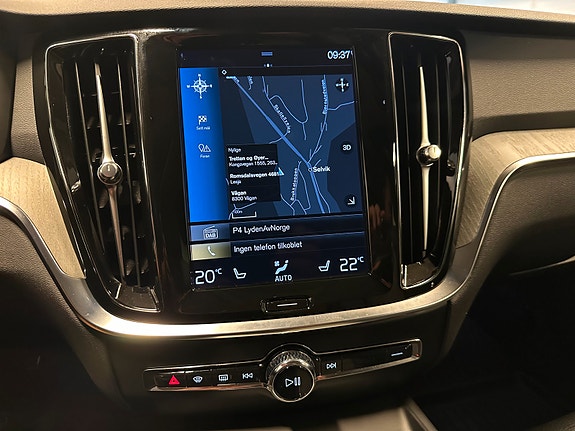 Volvo V60 Cross Country 24 of 28