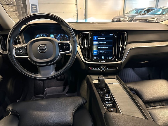 Volvo V60 Cross Country 16 of 28