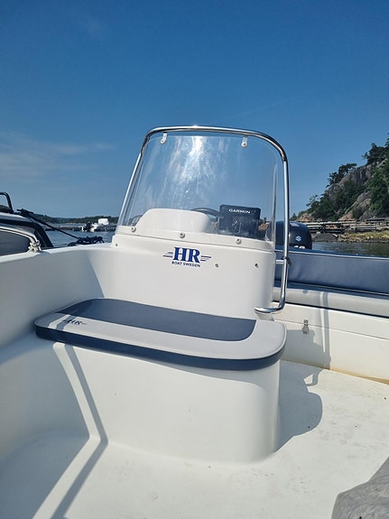 HR 440 SC 40 HK Suzuki 4T og Respo båthenger 5 of 5