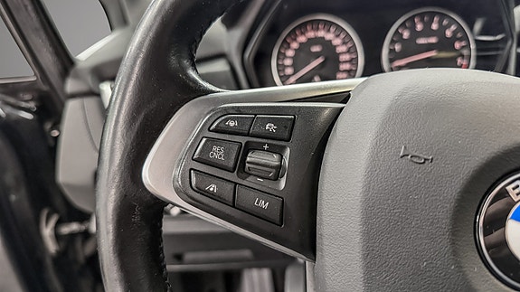 BMW 225xe 11 of 25
