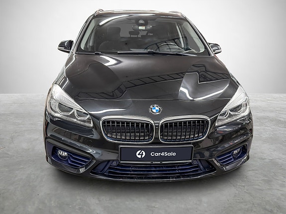 BMW 225xe 8 of 25
