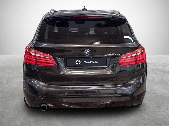 BMW 225xe 4 of 25