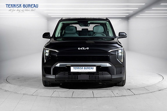 Kia EV3 4 of 5