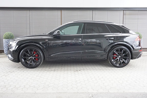 Audi Q8 5 of 5