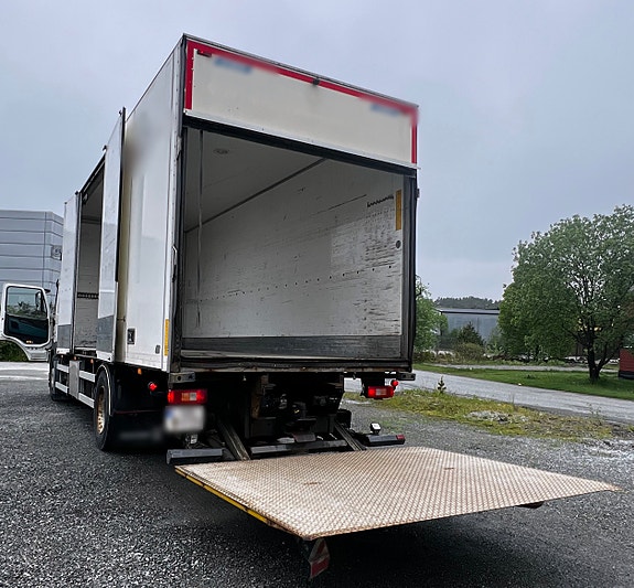 Volvo FM 330 *19 pall *SIDEDØR *LIFT 2 of 5