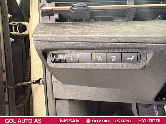 Nissan Ariya 23 of 30