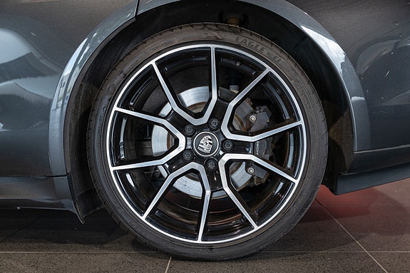 Porsche Taycan Sport Turismo 12 of 30