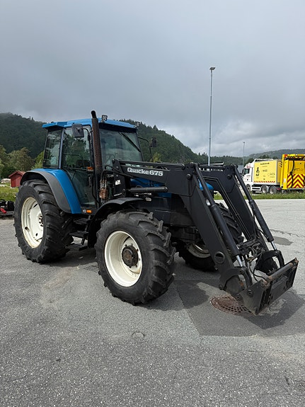 New Holland 8160 7 of 26