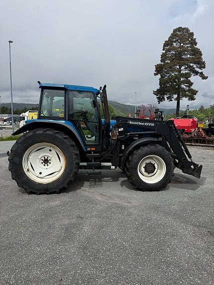New Holland 8160 6 of 26