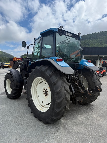 New Holland 8160 3 of 26