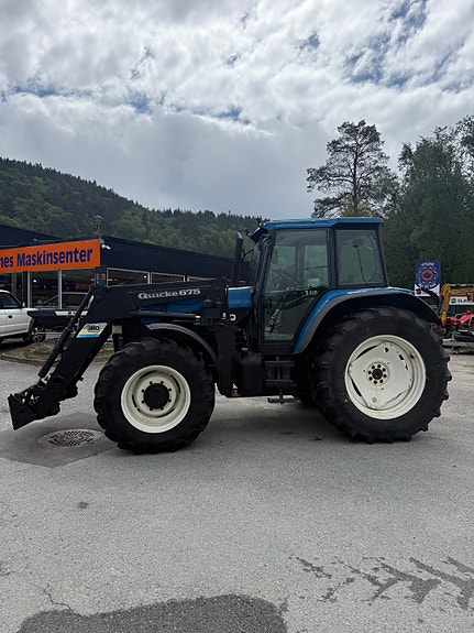 New Holland 8160 2 of 26