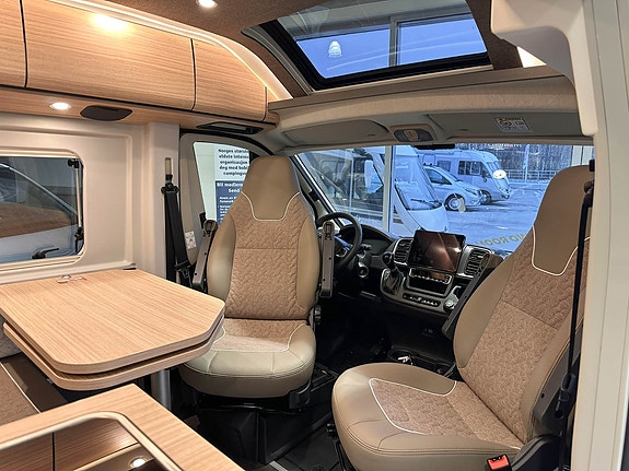 Malibu first class – two rooms GT skyview 640 LE RB, 180 HK, Automat, 4.0 tonn 8 of 30