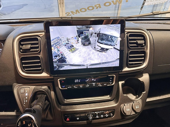 Malibu first class – two rooms GT skyview 640 LE RB, 180 HK, Automat, 4.0 tonn 29 of 30