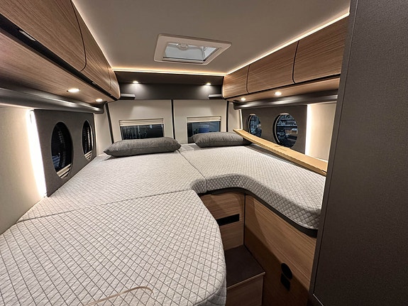 Malibu first class – two rooms GT skyview 640 LE RB, 180 HK, Automat, 4.0 tonn 15 of 30