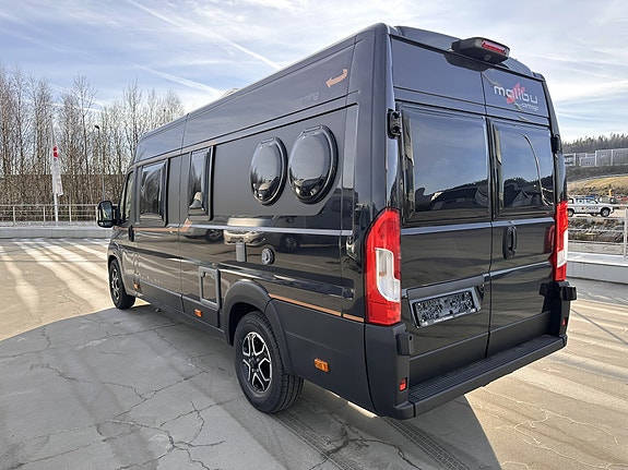 Malibu first class – two rooms GT skyview 640 LE RB, 180 HK, Automat, 4.0 tonn 5 of 5